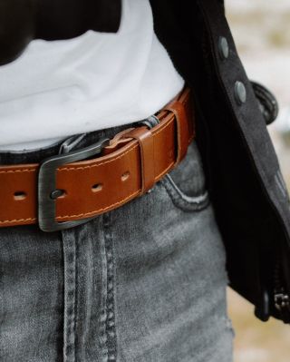 🎁 Co darovat muži, který má všechno? 🤔 ☑️Pásek, který bude nosit každý den. A který vydrží. ☑️ Kožený, elegantní, vyrobený...